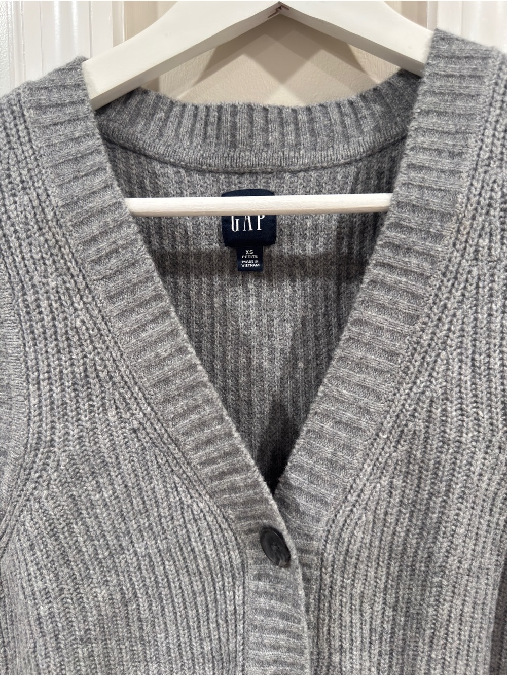 GAP Gray Ribbed Button-Up Knit Vest - Picture 3 of 4